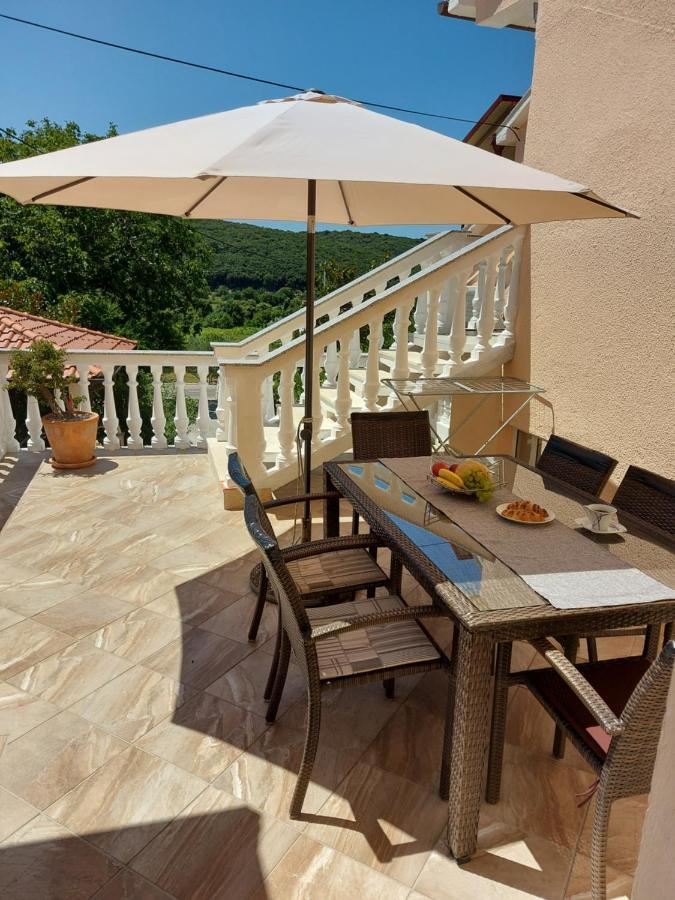 דירות קמפור Apartman Larisa מראה חיצוני תמונה