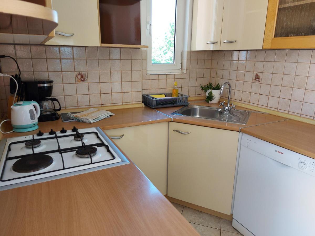 דירות קמפור Apartman Larisa מראה חיצוני תמונה
