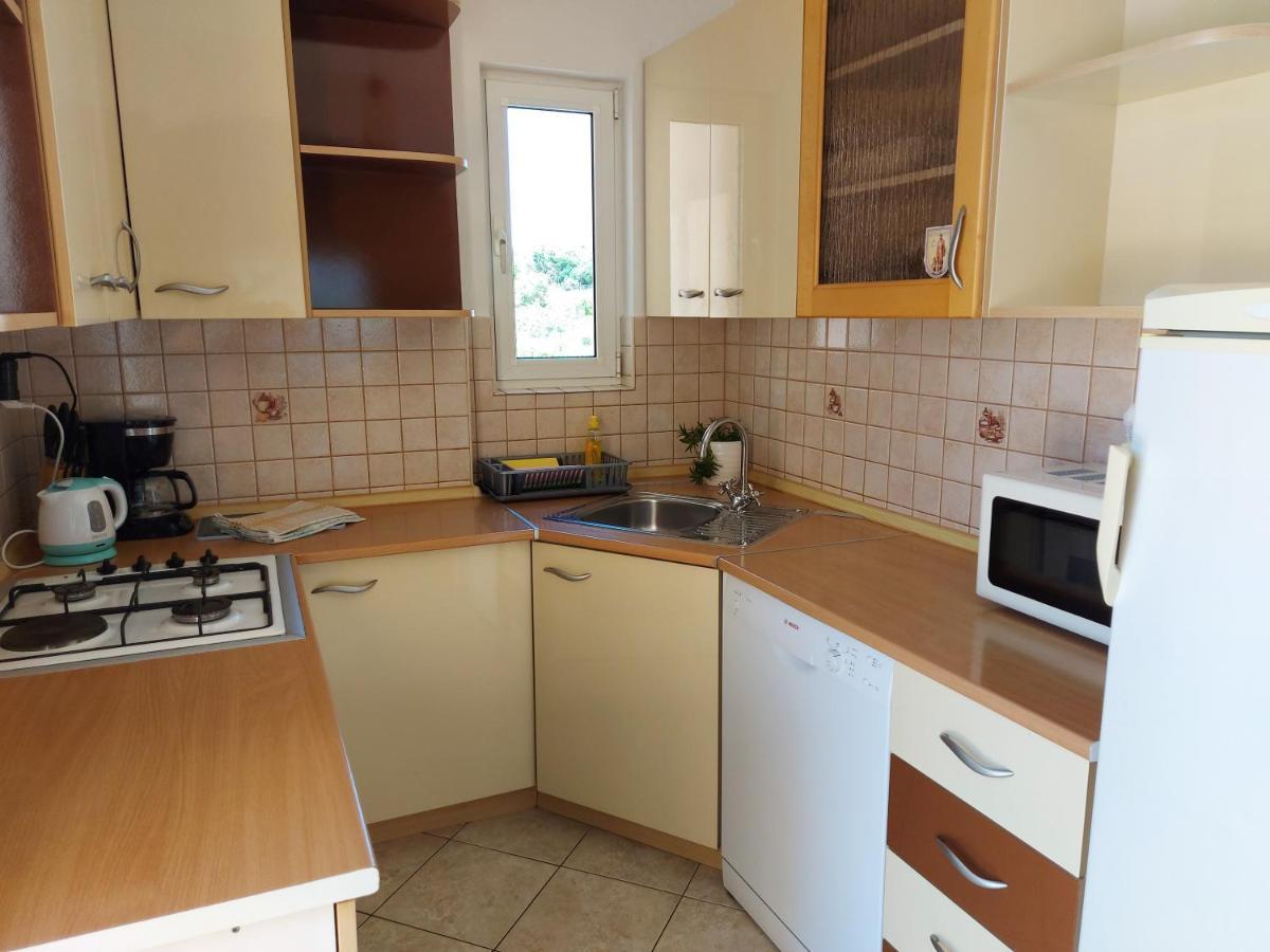 דירות קמפור Apartman Larisa מראה חיצוני תמונה
