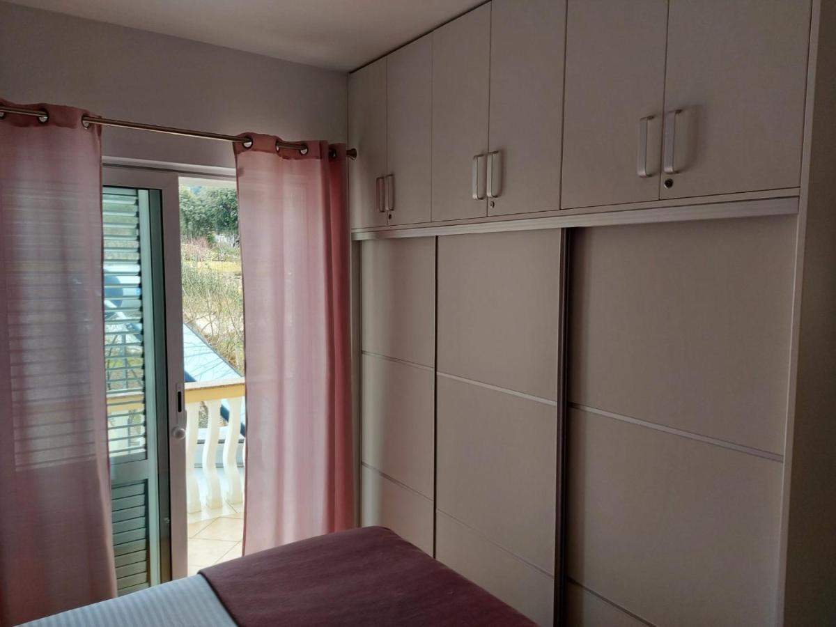 דירות קמפור Apartman Larisa מראה חיצוני תמונה