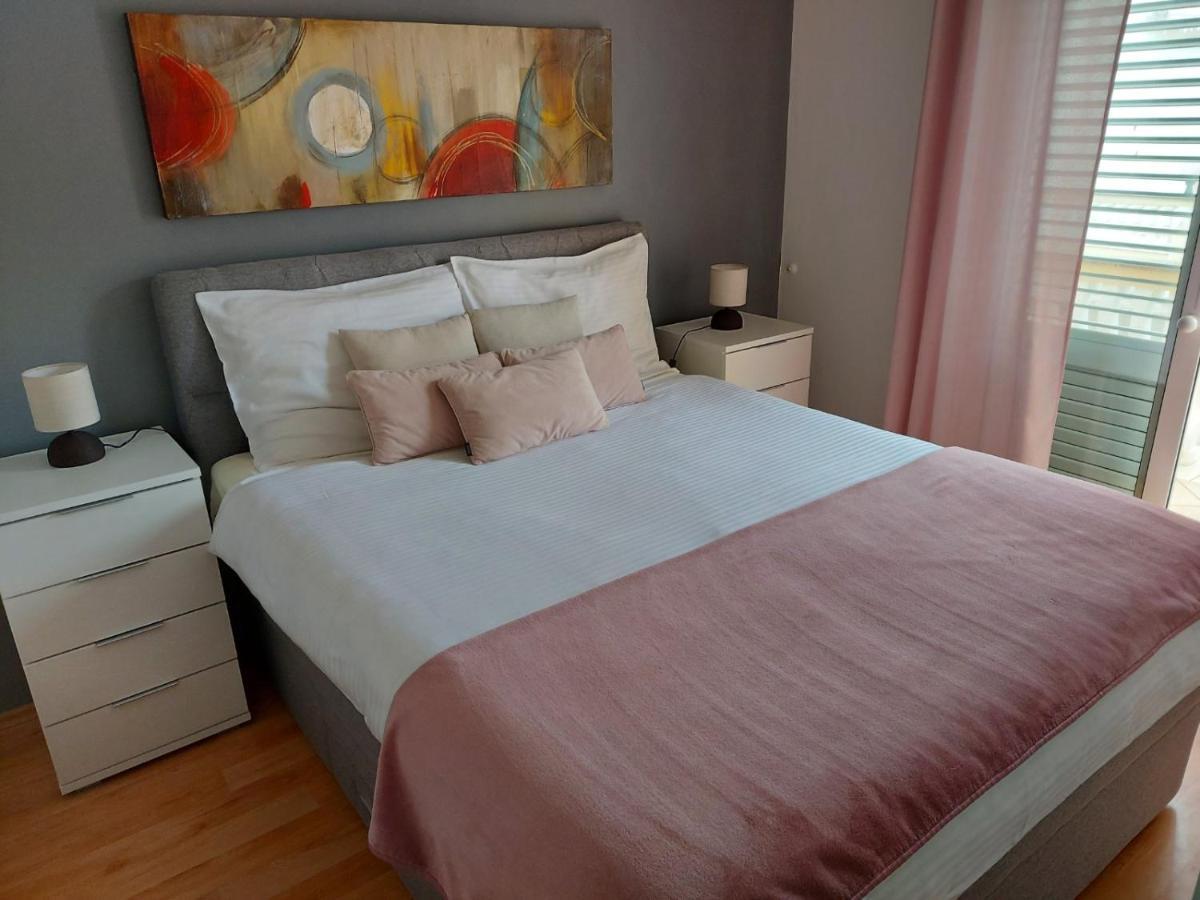 דירות קמפור Apartman Larisa מראה חיצוני תמונה