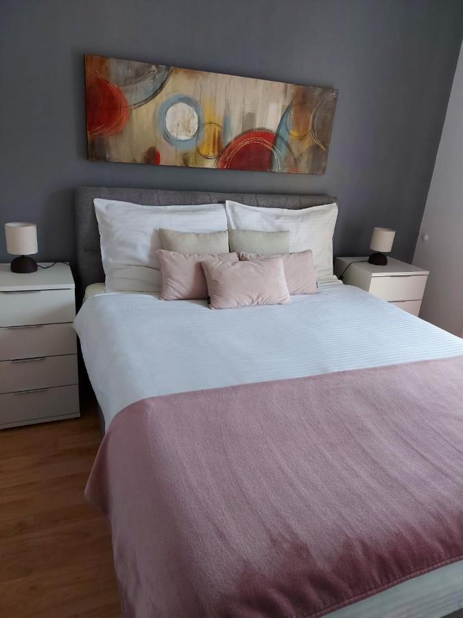 דירות קמפור Apartman Larisa מראה חיצוני תמונה