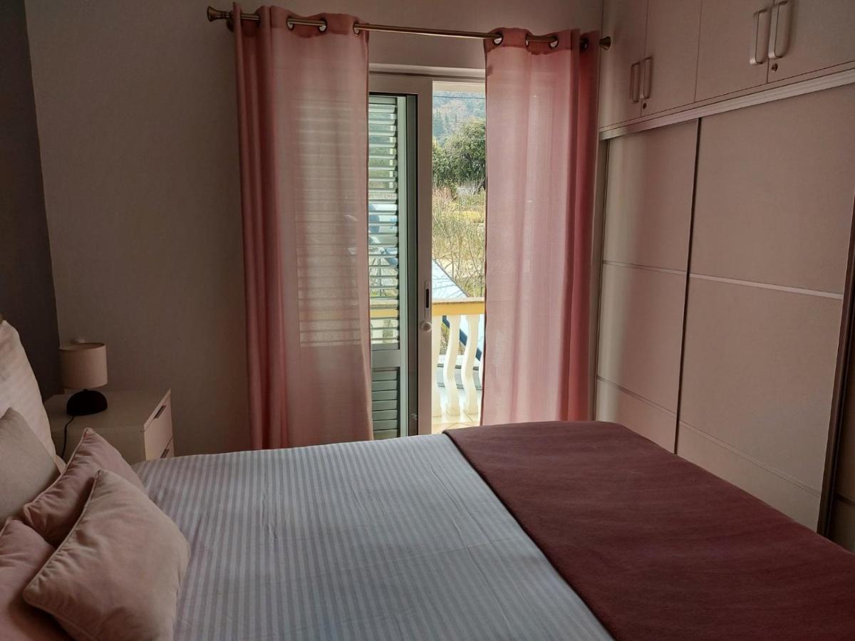 דירות קמפור Apartman Larisa מראה חיצוני תמונה
